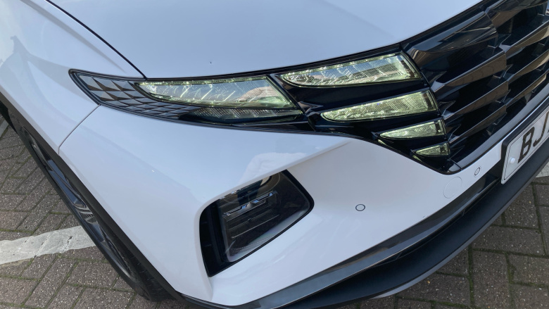 Hyundai TUCSON 1.6 TGDi 48V MHD 180 Ultimate 5dr 4WD DCT Petrol Estate